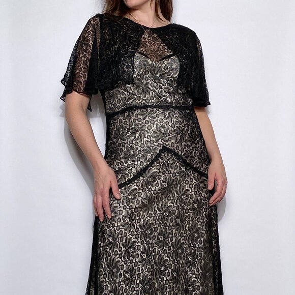 Vintage 1930s Black LACE Bias Cut Dress with CAPELET! Medium to Large - Picture 7 of 9